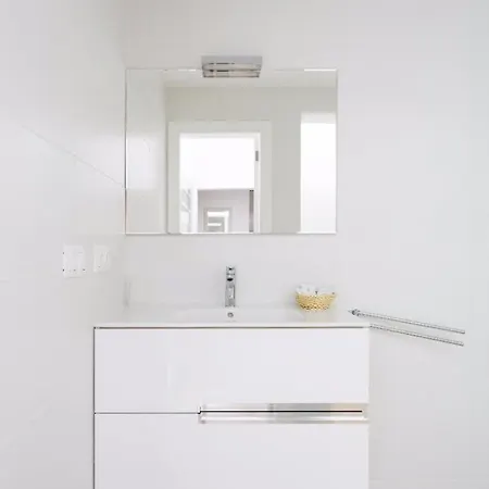 White 公寓